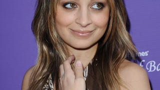 Nicole Richie Gets A Sitcom; Jake's Luggage Leaves Reese's House